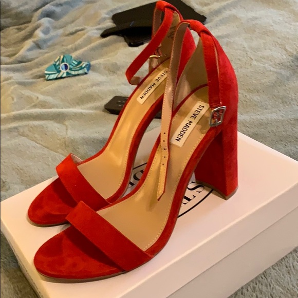 Red sandal - Picture 2 of 5